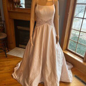 Rose Satin Purple Embroidery Spaghetti Strap Wedding Dress  Bridal Gown Size 12